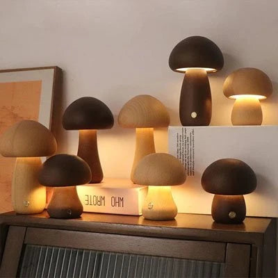 'Lampe Champignon en Bois Design Ambiance coloris Beige allumée table de nuit ambiance douce — Mon Univers  Mes Lumières