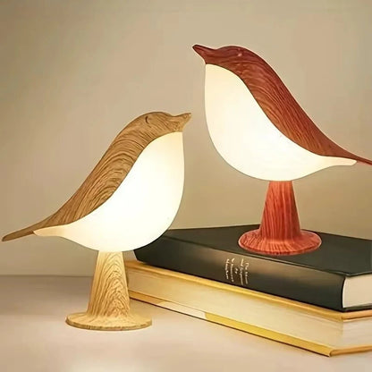 Lampe Oiseau Zen beige et noyer deux coloris sur livres — Mon Univers - Mes Lumières