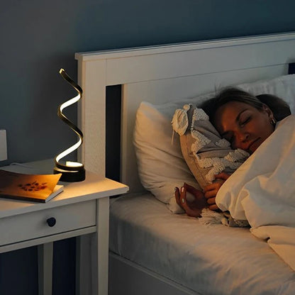 Lampe de Chevet Spirale LED table de nuit femme endormie lumière tamisée — Mon Univers - Mes Lumières