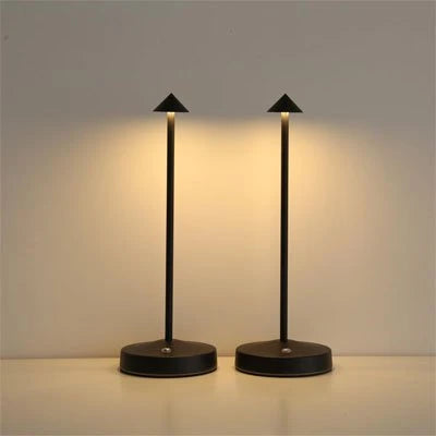 Lampe de Table LED Tactile Sans Fil coloris Noir vue générale design élégant — Mon Univers - Mes Lumières