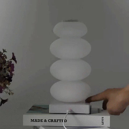 Lampe de chevet design Élégance Nocturne démonstration changement couleurs — Mon Univers - Mes Lumières