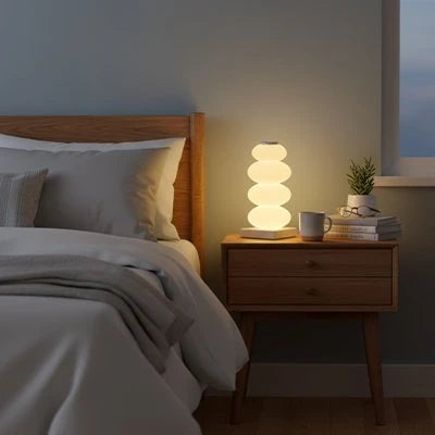 Lampe de chevet design Élégance Nocturne vue de profil sphères superposées — Mon Univers - Mes Lumières