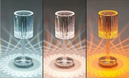 Lampe tactile LED cristal projections géométriques fond noir ambiance — Mon Univers - Mes Lumières