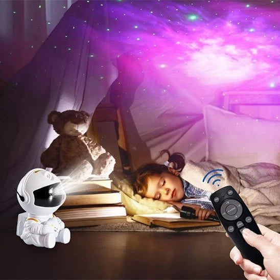 Projecteur LED Astronaute UltraBright projection étoiles plafond chambre enfant — Mon Univers - Mes Lumières