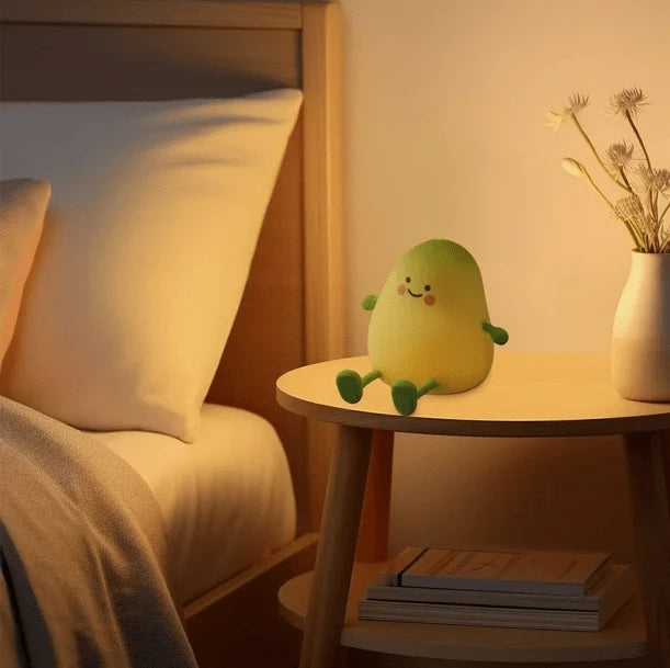 Veilleuse LumiBuddy Mangue mise en situation table de chevet chambre lumière ambiante — Mon Univers - Mes Lumières