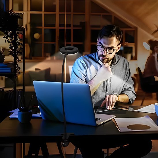 Lampe de Bureau LED | Design Ajustable - Mon Univers - Mes Lumières