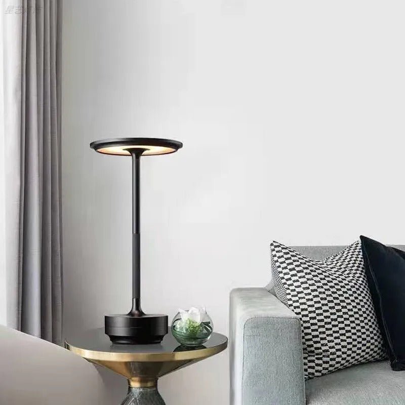 Lampe de table LED tactile | Élégance USB - Mon Univers - Mes Lumières